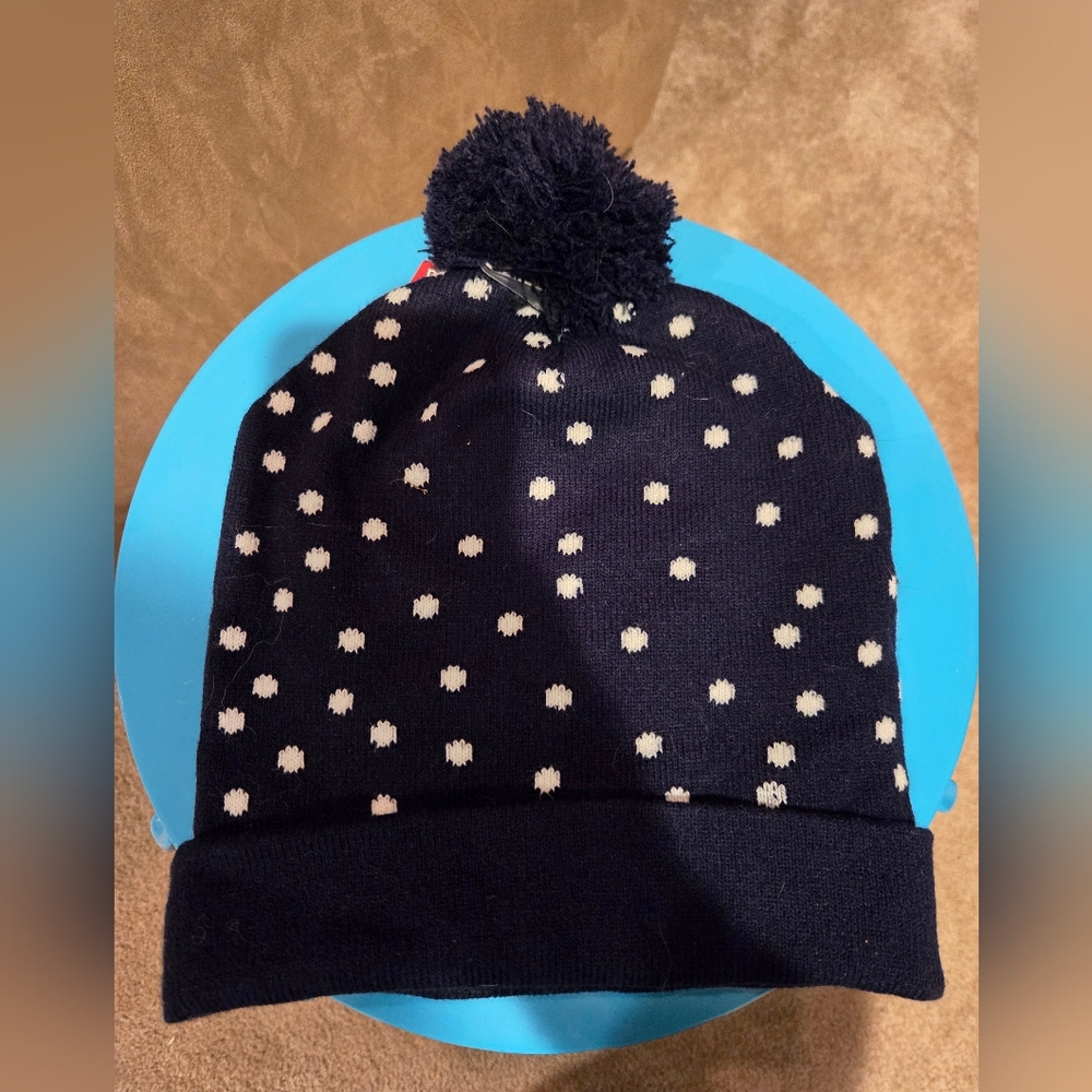 Peanuts Snoopy Just Chillin' Navy Beanie - Picture 2 of 2